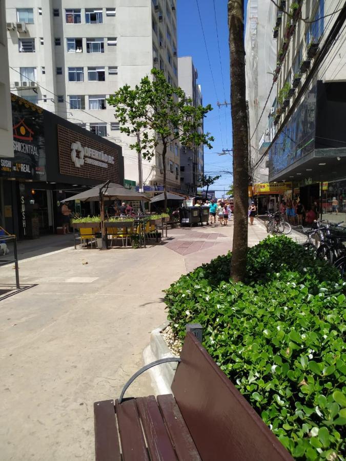 Pé na areia, quadra mar. Perto de tudo em Balneário Camboriú! Exterior foto